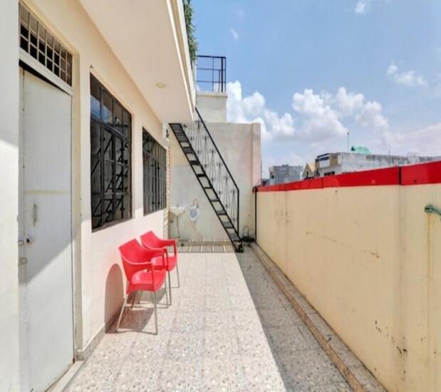 Hotel Atithi Niwas Аллахабад Экстерьер фото