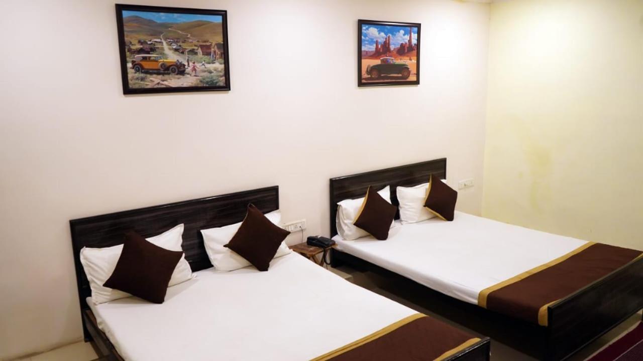 Hotel Atithi Niwas Аллахабад Экстерьер фото